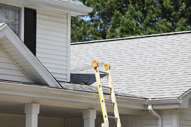 Siding Removal and Disposal in Derby, KS